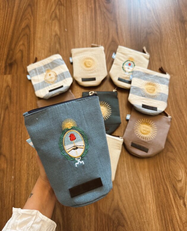 YERBERA BORDADA ESCUDO NACIONAL