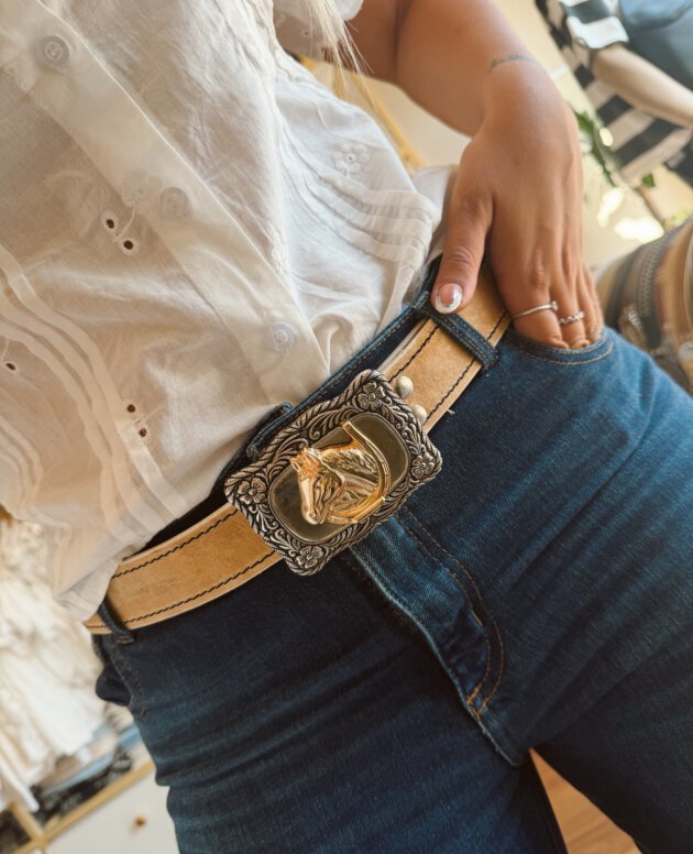 CINTO DE CUERO CRUDO CABALLO