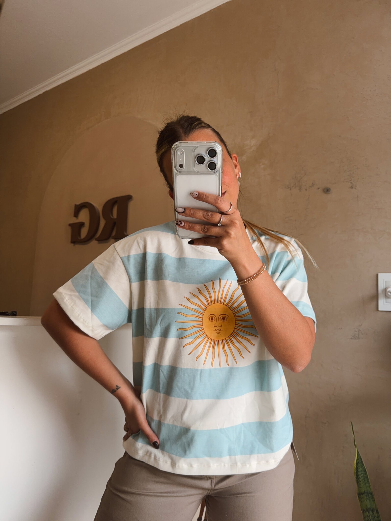 REMERA ALGODON SOL DE MAYO CELESTE - Image 2