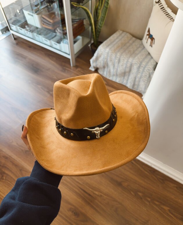 SOMBRERO GAMUZADO CINTA ECOCUERO TORO, SUELA