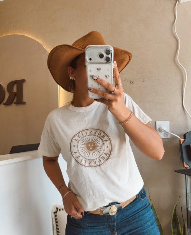 REME ALGODON CIRCULO ARG CORTE MAS ENTALLADO , COLOR ARENA