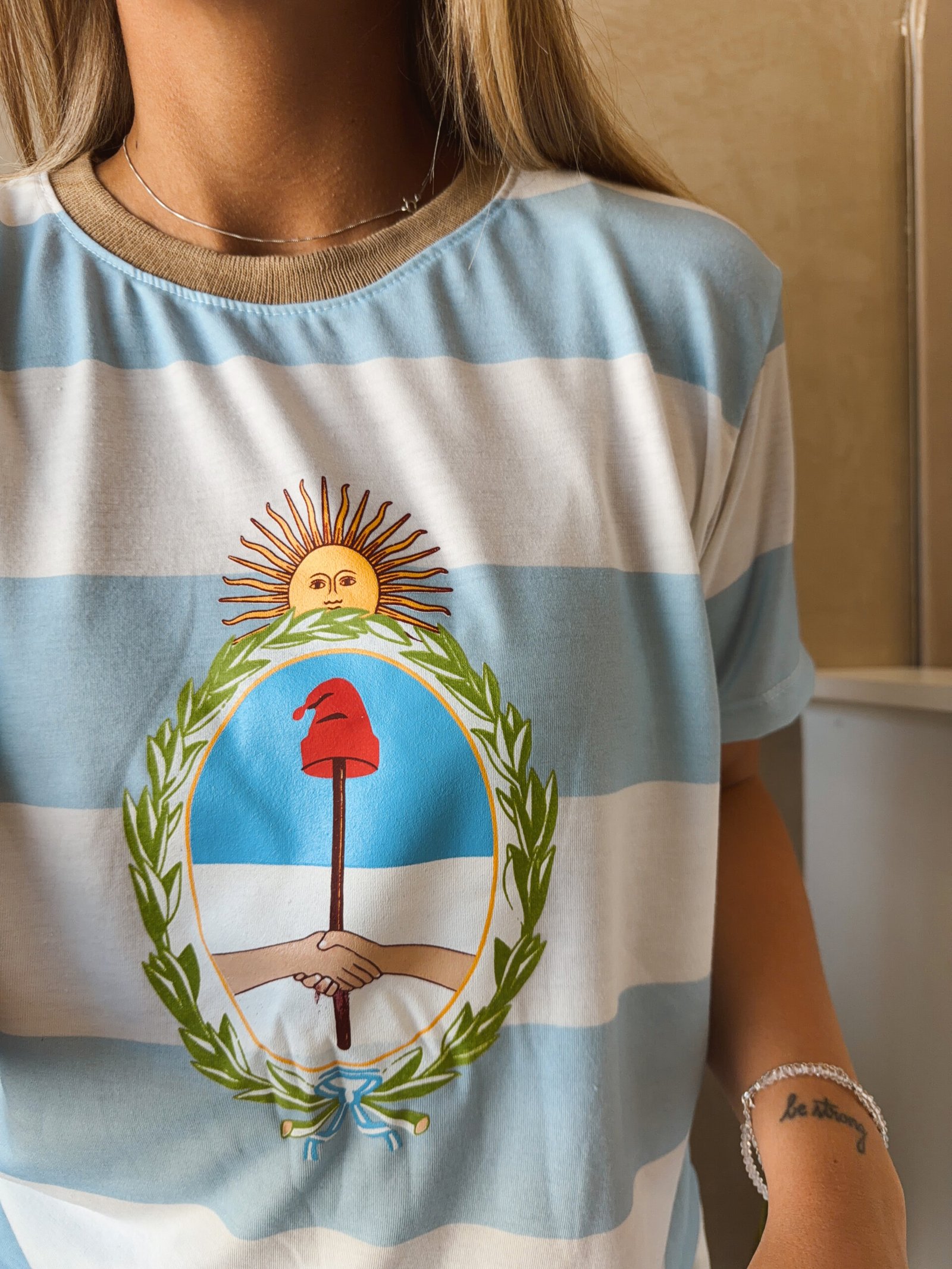 REMERA ESCUDO NACIONAL - Image 2