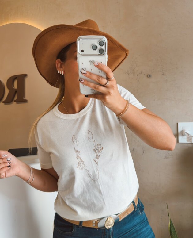 REME ALGODON CABALLO CORTE MAS ENTALLADO , COLOR ARENA