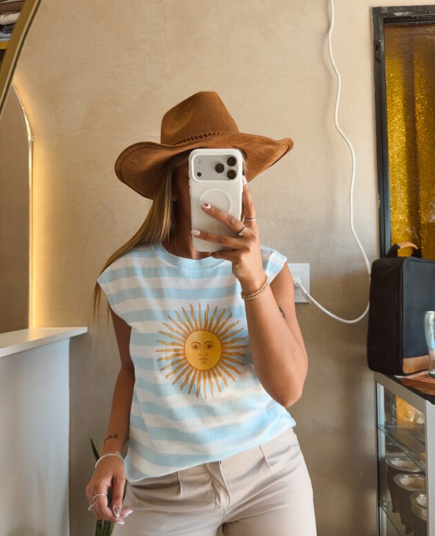 MUSCULOSA CELESTE SOL DE MAYO