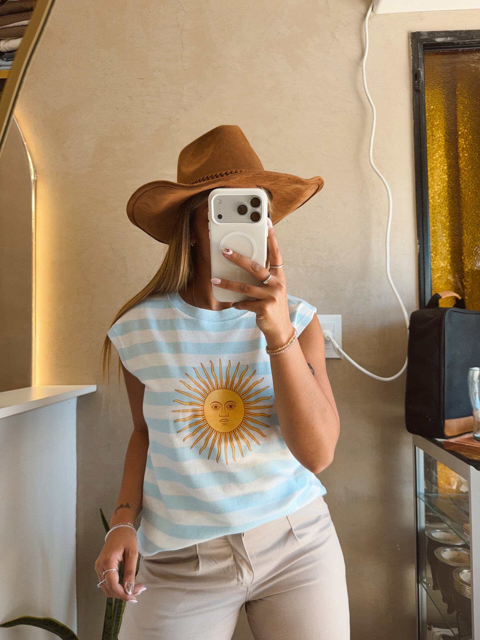 MUSCULOSA CELESTE SOL DE MAYO