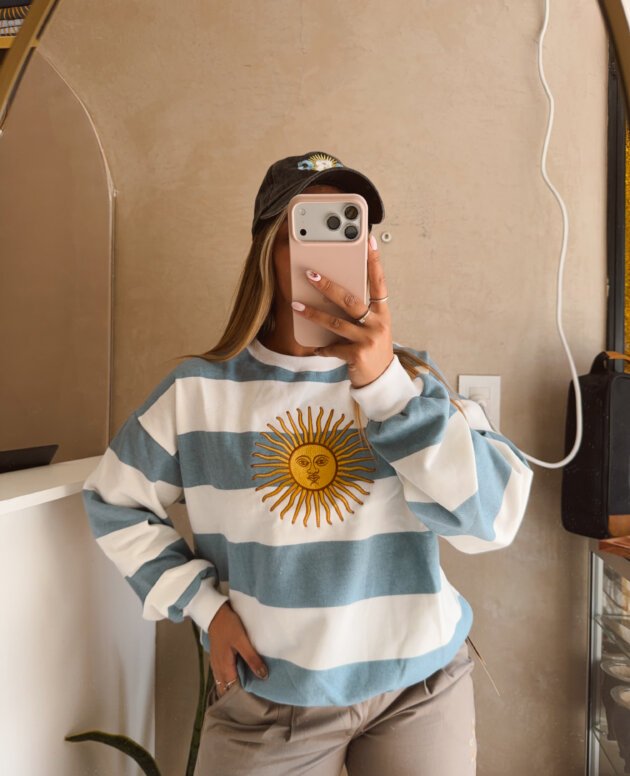 BUZO ALGODON RUSTICO BORDADO CELESTE