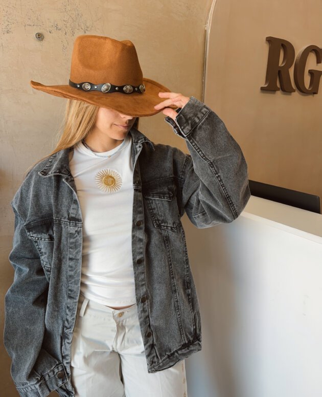 CAMPERA JEANS GRIS BORDADA