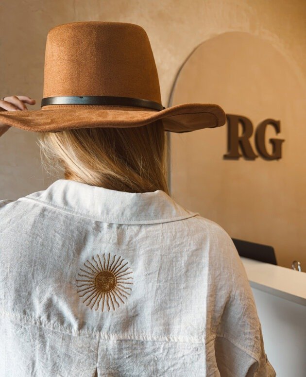 CAMISA BORDADA SOLCITOS