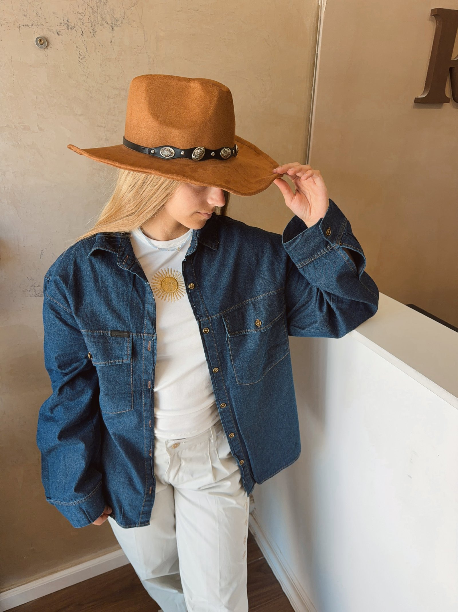 CAMISA DE JEANS LARGA BORDADA AZUL - Image 2