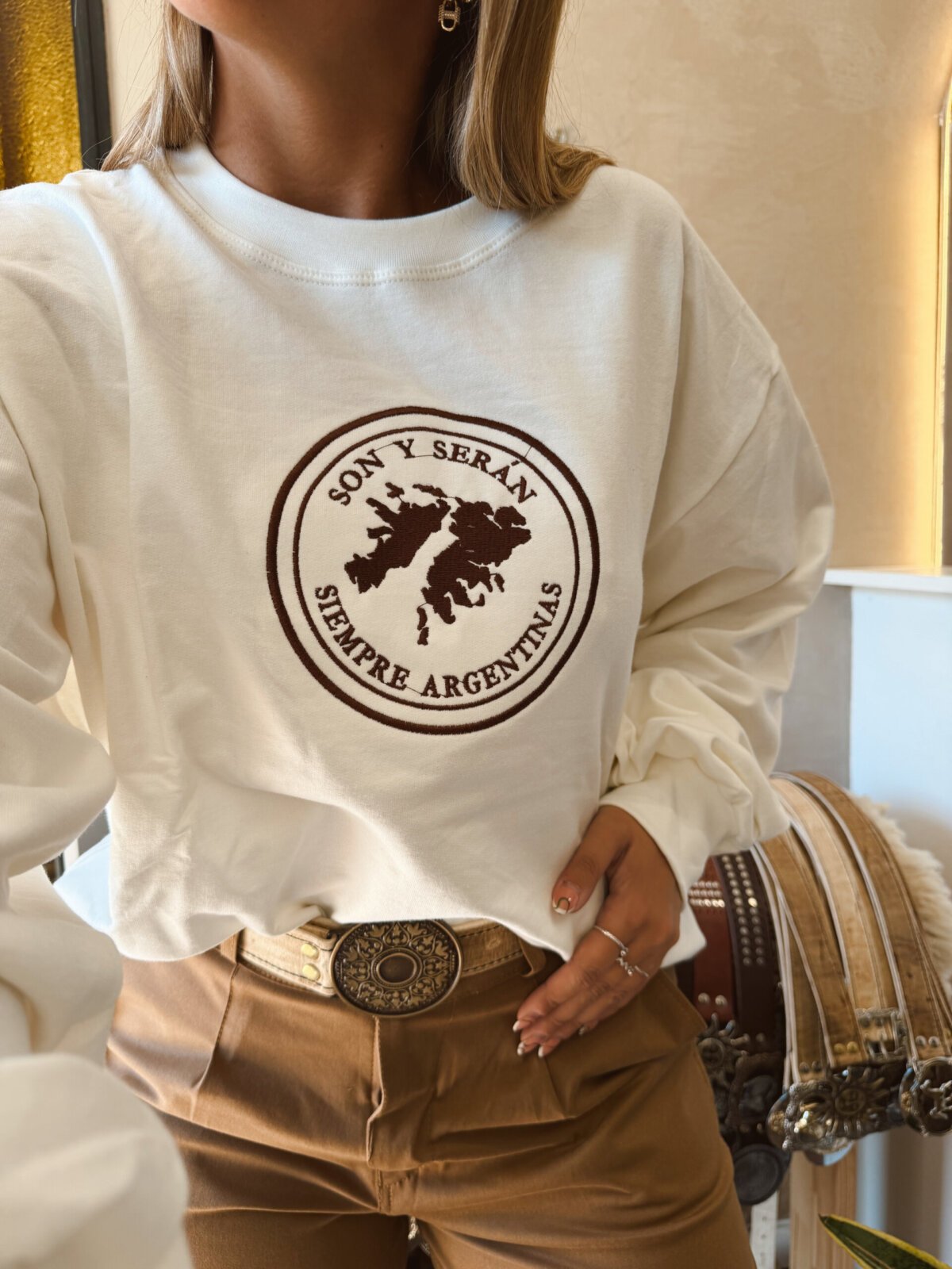 BUZO NATURAL MALVINAS ARGENTINAS BORDADO