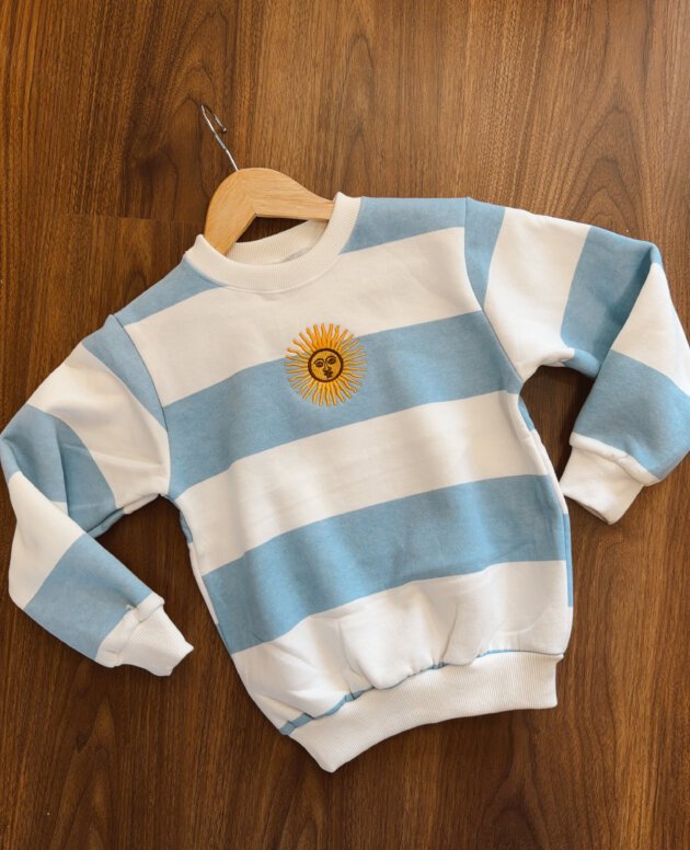 BUZO SOL DE MAYO NIÑO CELESTE