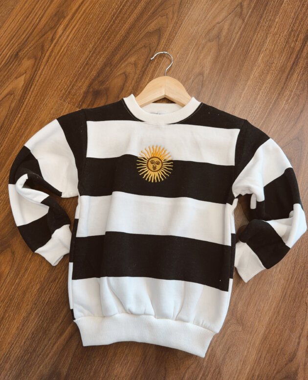 BUZO SOL DE MAYO NIÑO NEGRO