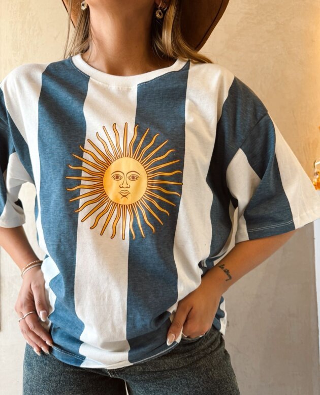 REMERA SOL DE MAYO AZUL
